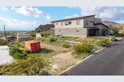 1409 E Sunnyside Drive #9, Phoenix, AZ 85020 - Photo 2