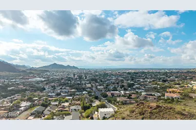 1409 E Sunnyside Drive #9, Phoenix, AZ 85020 - Photo 12