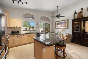 8114 E Theresa Dr, Scottsdale, AZ 85255 - Photo 10