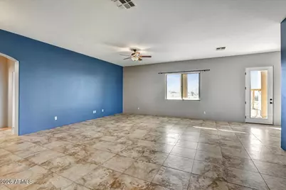 25535 W Hunter Drive, Wittmann, AZ 85361 - Photo 2