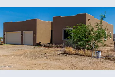 25535 W Hunter Drive, Wittmann, AZ 85361 - Photo 4
