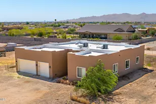 25535 W Hunter Dr, Wittmann, AZ 85361 - Photo 1