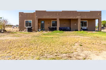 25535 W Hunter Drive, Wittmann, AZ 85361 - Photo 24
