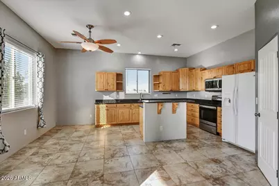 25535 W Hunter Drive, Wittmann, AZ 85361 - Photo 18