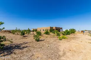 25535 W Hunter Dr, Wittmann, AZ 85361 - Photo 20