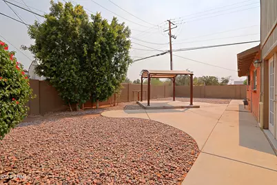 8201 E Montecito Avenue, Scottsdale, AZ 85251 - Photo 30