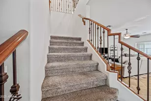 16722 W Lariat Ln, Surprise, AZ 85387 - Photo 32