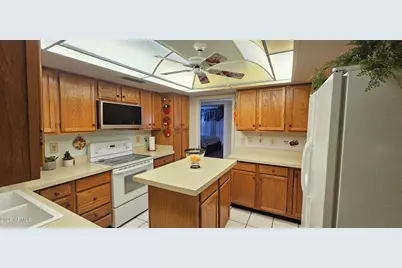 17230 N 125th Avenue, Sun City West, AZ 85375 - Photo 8