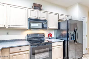 16024 W Rio Verde Ct, Surprise, AZ 85374 - Photo 10