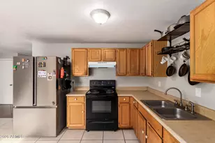 6423 W Almeria Rd, Phoenix, AZ 85035 - Photo 12