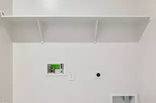 10034 S 23rd Ln, Phoenix, AZ 85041 - Photo 30