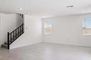 10034 S 23rd Ln, Phoenix, AZ 85041 - Photo 6