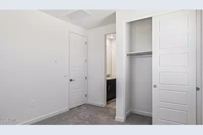 10034 S 23rd Lane, Phoenix, AZ 85041 - Photo 40