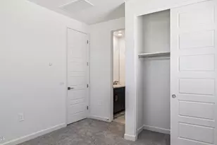 10034 S 23rd Ln, Phoenix, AZ 85041 - Photo 40