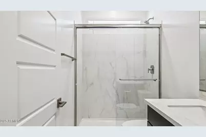 10034 S 23rd Lane, Phoenix, AZ 85041 - Photo 36