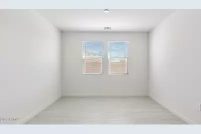 10034 S 23rd Lane, Phoenix, AZ 85041 - Photo 14
