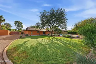 11236 North 42nd Pl, Phoenix, AZ 85028 - Photo 18