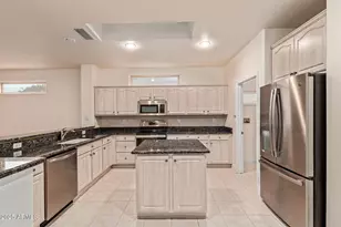 16161 W Silver Falls Dr, Surprise, AZ 85374 - Photo 12