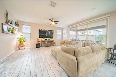 8545 W Peppertree Lane, Glendale, AZ 85305 - Photo 4