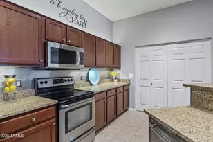 3330 S Gilbert Rd, Chandler, AZ 85286 - Photo 10