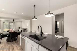 13537 W Cassia Trail, Peoria, AZ 85383 - Photo 10