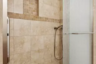 8205 N 2nd Dr, Phoenix, AZ 85021 - Photo 20