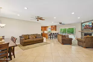 8205 N 2nd Dr, Phoenix, AZ 85021 - Photo 6