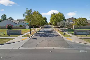 3945 E Mesquite St, Gilbert, AZ 85296 - Photo 70