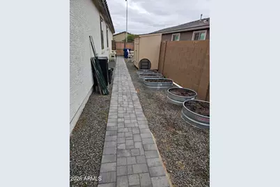 10768 W Kinderman Drive, Avondale, AZ 85323 - Photo 20