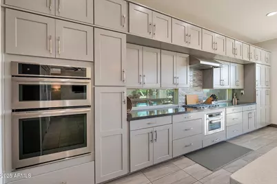 3119 E Cat Balue Drive, Phoenix, AZ 85050 - Photo 4