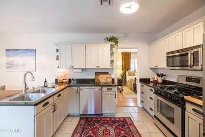 82 W Windsor Avenue, Phoenix, AZ 85003 - Photo 20