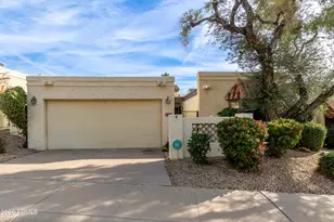 1711 E Frier Dr, Phoenix, AZ 85020 - Photo 2