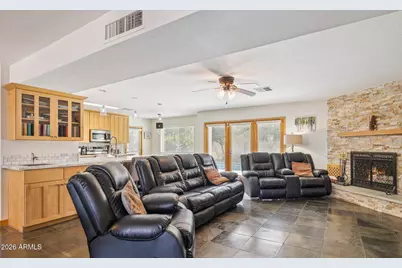 7036 E Sheena Drive, Scottsdale, AZ 85254 - Photo 10