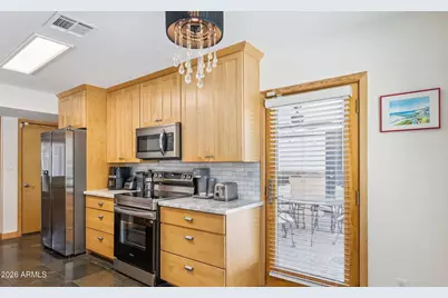 7036 E Sheena Drive, Scottsdale, AZ 85254 - Photo 8