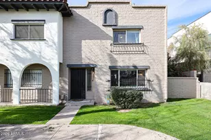 3896 N 30th St, Phoenix, AZ 85016 - Photo 1