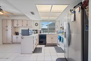 1920 E Saint Catherine Ave, Phoenix, AZ 85042 - Photo 2