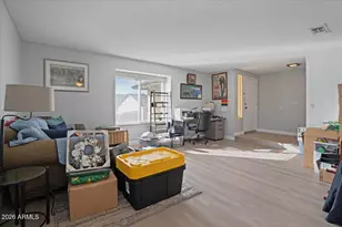 1920 E Saint Catherine Ave, Phoenix, AZ 85042 - Photo 6