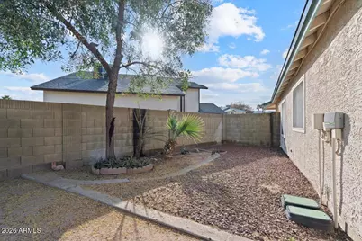 1920 E Saint Catherine Avenue, Phoenix, AZ 85042 - Photo 24