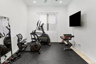 2819 E Los Gatos Dr, Phoenix, AZ 85050 - Photo 14