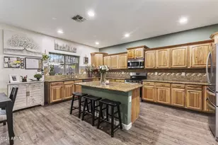 2538 E Mine Creek Rd, Phoenix, AZ 85024 - Photo 10