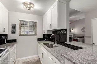 8140 N 107th Ave, Peoria, AZ 85345 - Photo 12