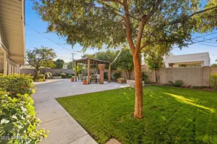 4209 E Patricia Jane Dr, Phoenix, AZ 85018 - Photo 34