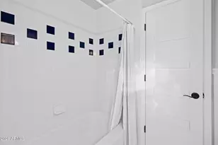 4209 E Patricia Jane Dr, Phoenix, AZ 85018 - Photo 26