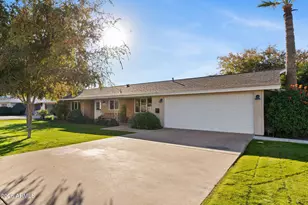 4209 E Patricia Jane Dr, Phoenix, AZ 85018 - Photo 2