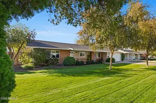 4209 E Patricia Jane Dr, Phoenix, AZ 85018 - Photo 36