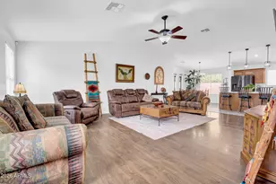 13980 W Mauna Loa Ln, Surprise, AZ 85379 - Photo 8