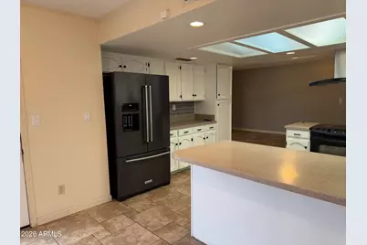 7126 W Sunnyside Drive, Peoria, AZ 85345 - Photo 4