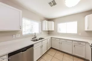 7056 W Eva St, Peoria, AZ 85345 - Photo 6