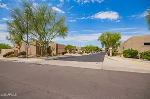 11751 E Becker Ln, Scottsdale, AZ 85259 - Photo 32