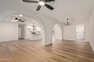 4208 W Burgess Ln, Phoenix, AZ 85041 - Photo 8